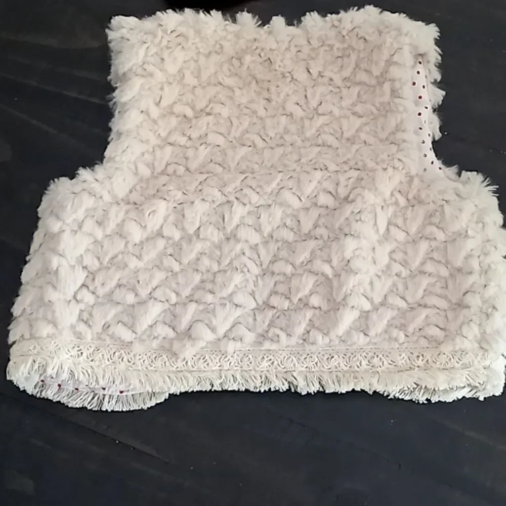 FAUX FUR VEST